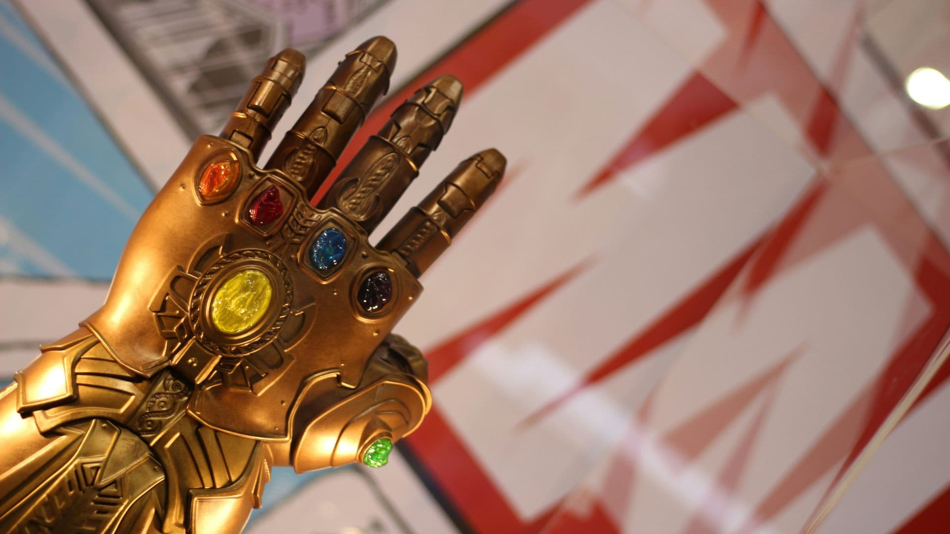 Show us your celebrity autographs, selfies, and convention merch!