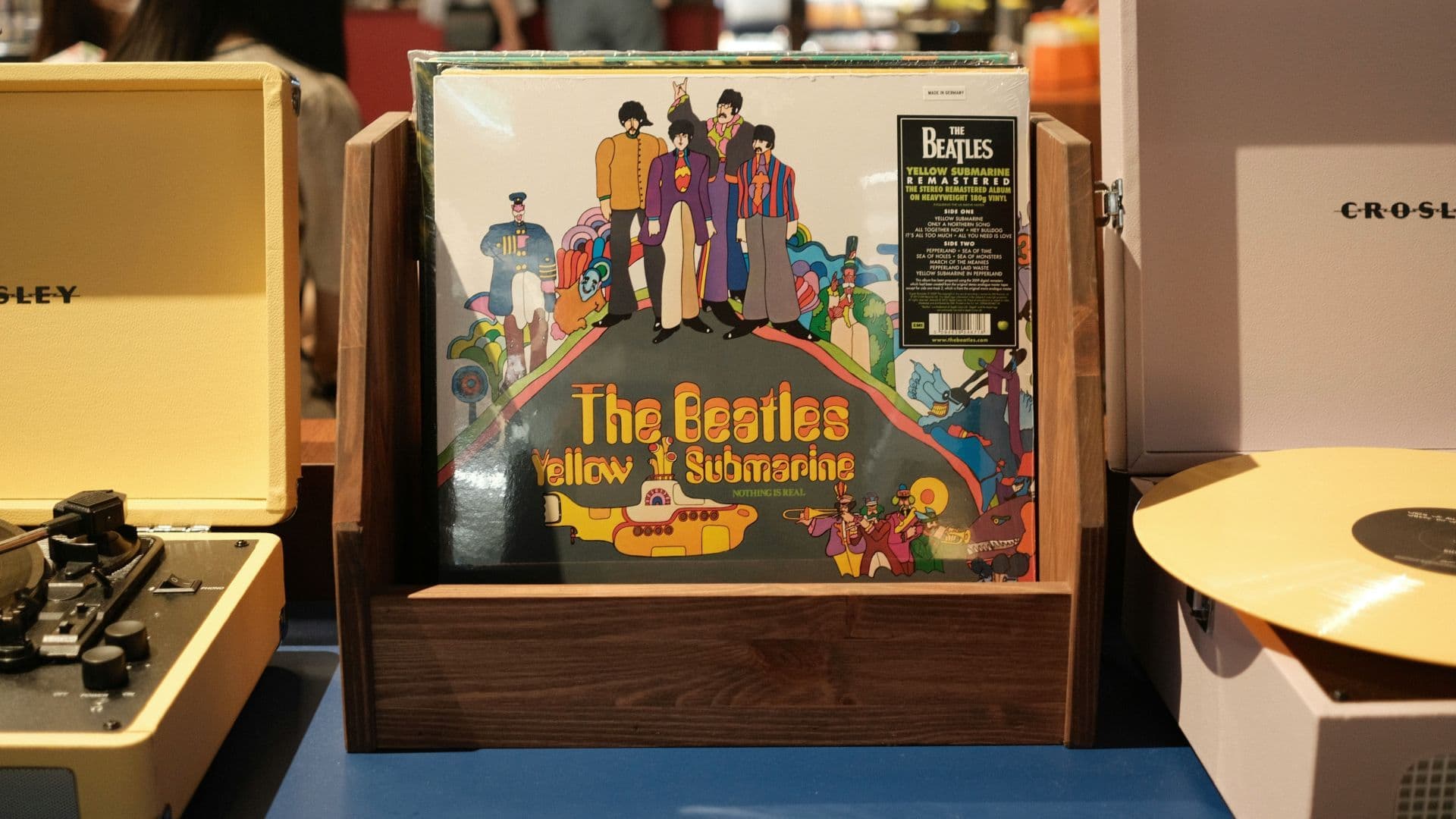 Draw an album cover of your choice in Paint, and guess the other submissions!