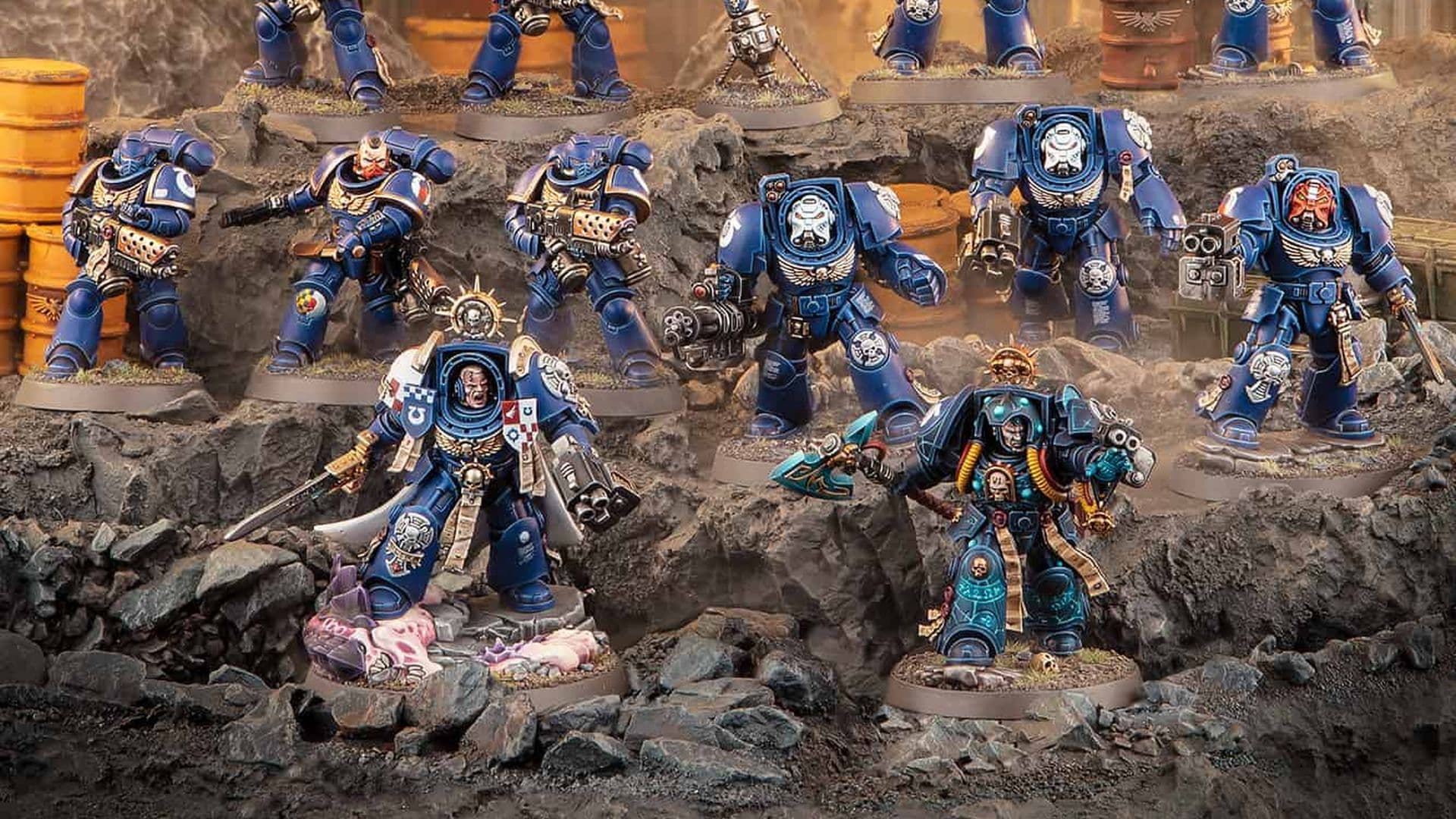 Explain the differences between Warhammer tabletop games for $3!