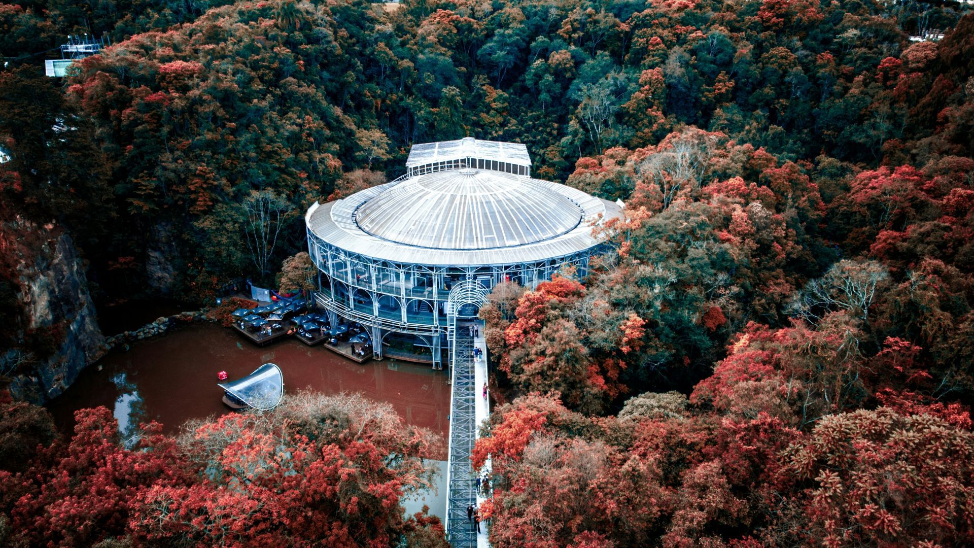Design and depict your ultimate concert venue!