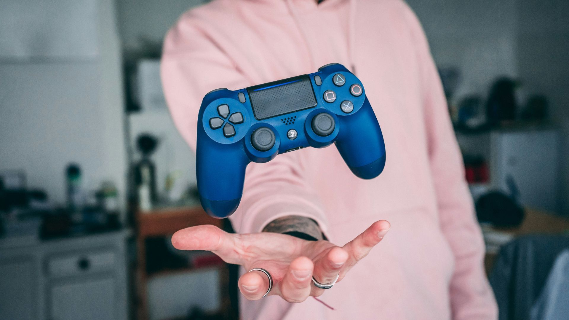 June 2024: Share the most skilful third-party gaming video you can find!