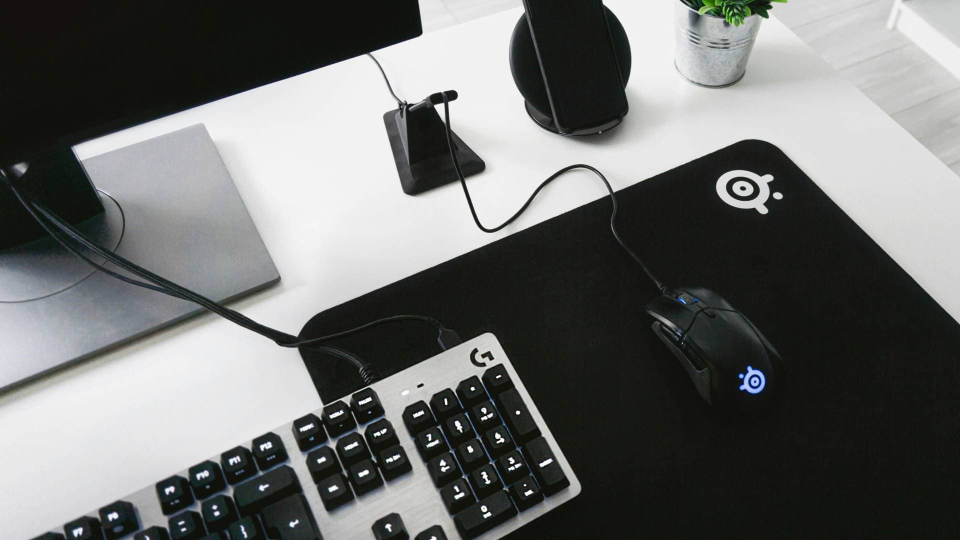 Are you loyal to a specific tech brand? Tell us why or why not for $2!