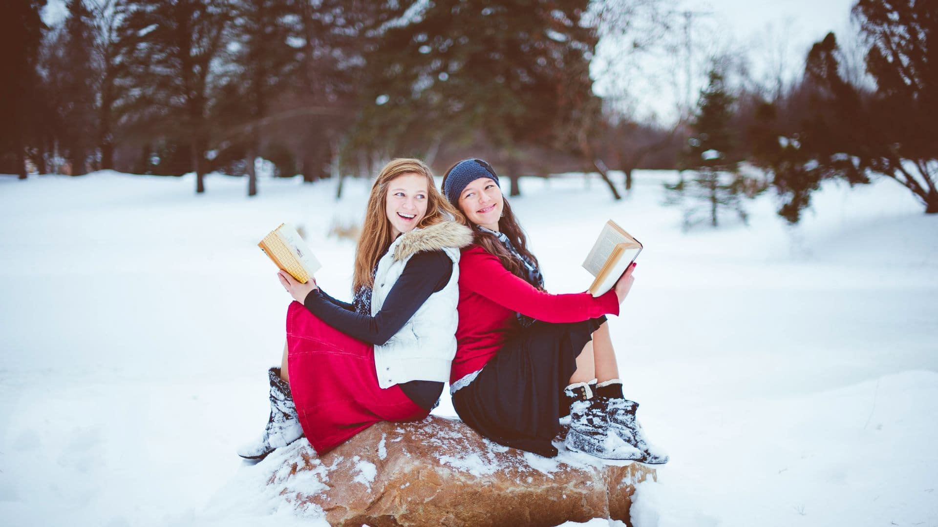 Winter reads! Recommend books and comics for the holiday season